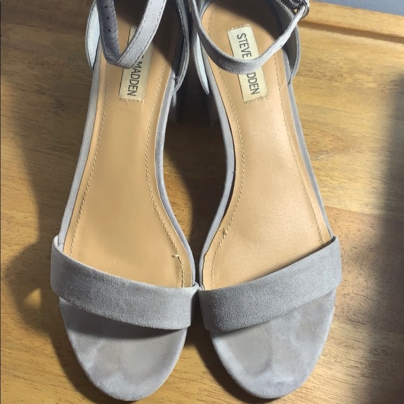 Steve Madden Grey Heels - Picture 2 of 6